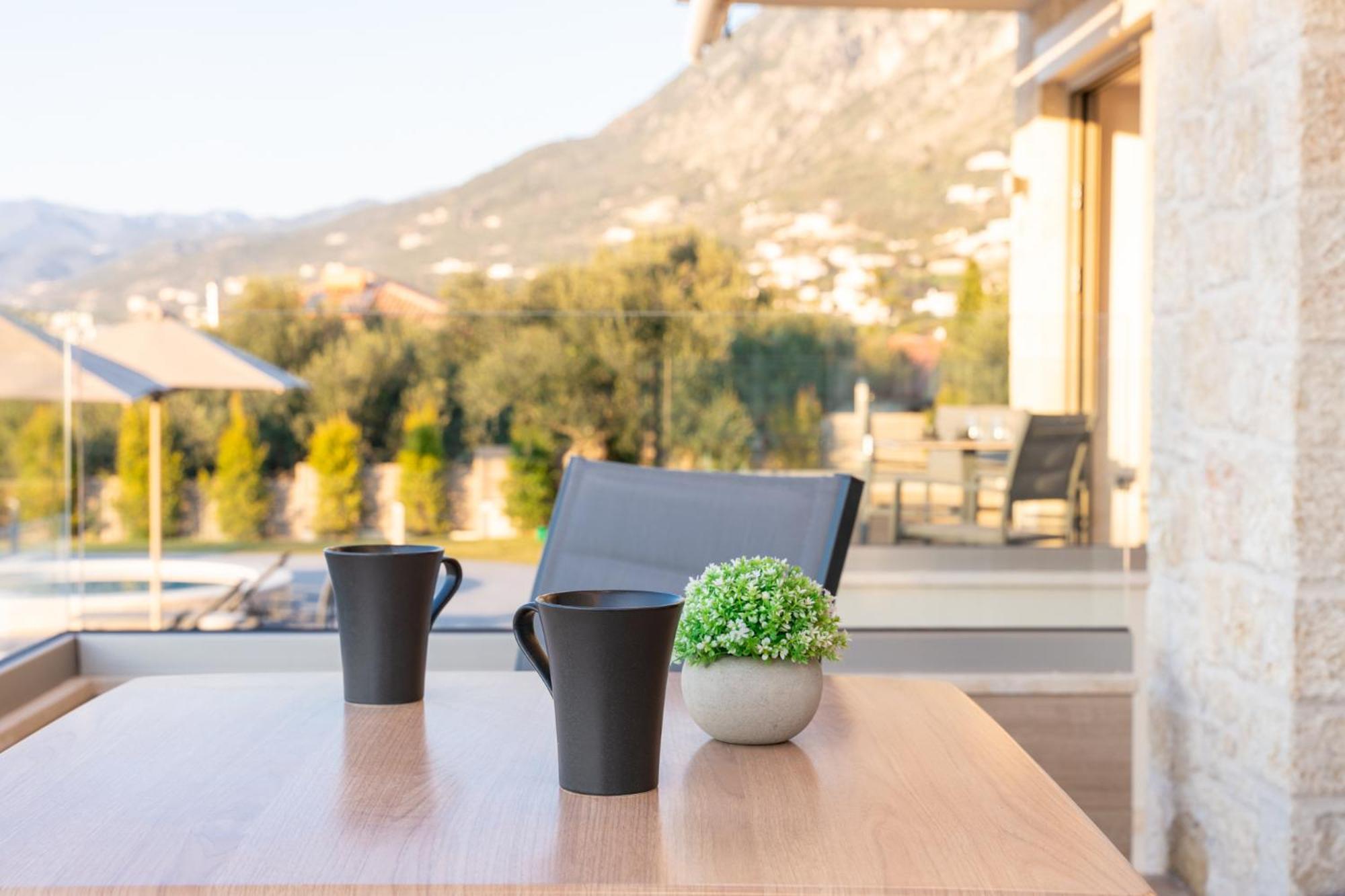 Esthisea Suites Kalamata Exterior photo